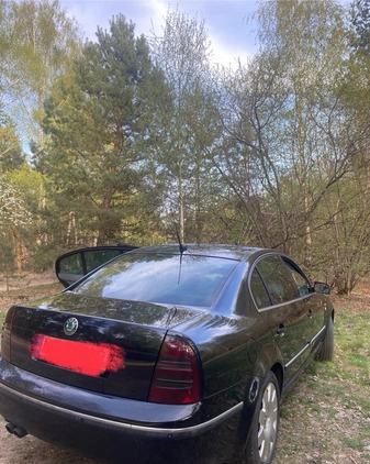 Skoda Superb cena 15500 przebieg: 195500, rok produkcji 2005 z Kobylin małe 211
